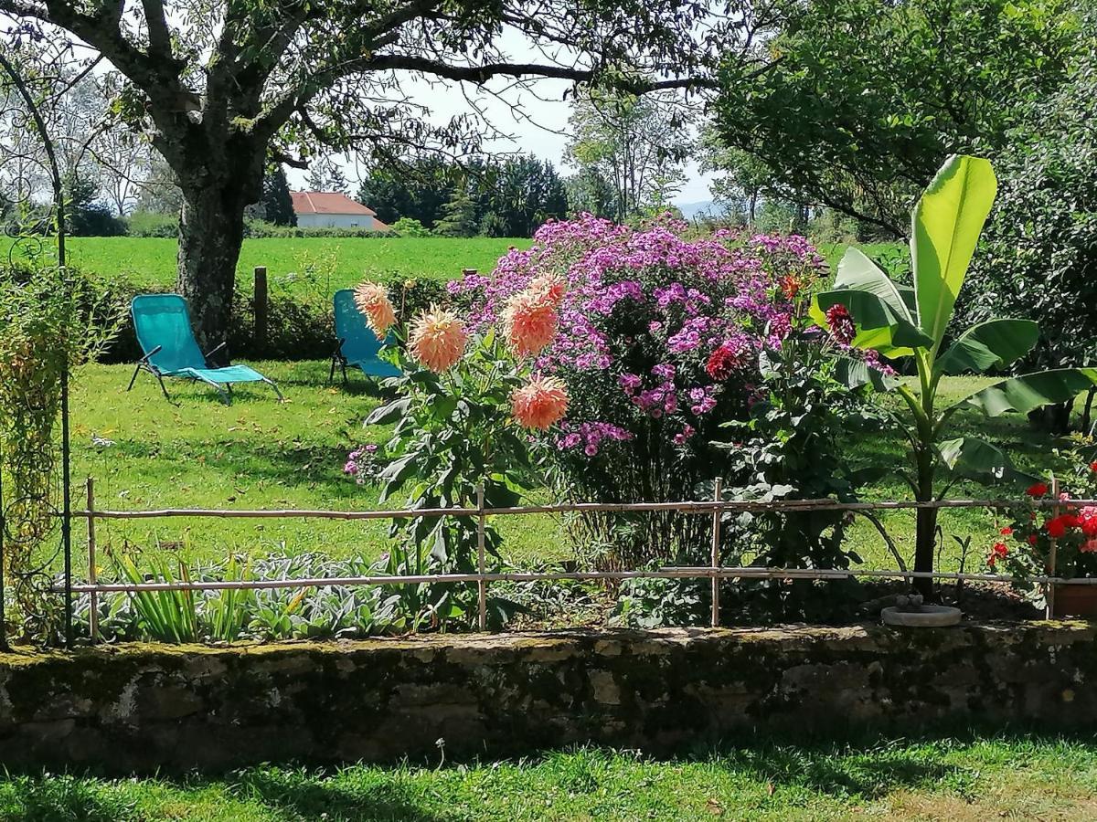 Lou Graou Chepre Gite D'Etape Chandon Buitenkant foto